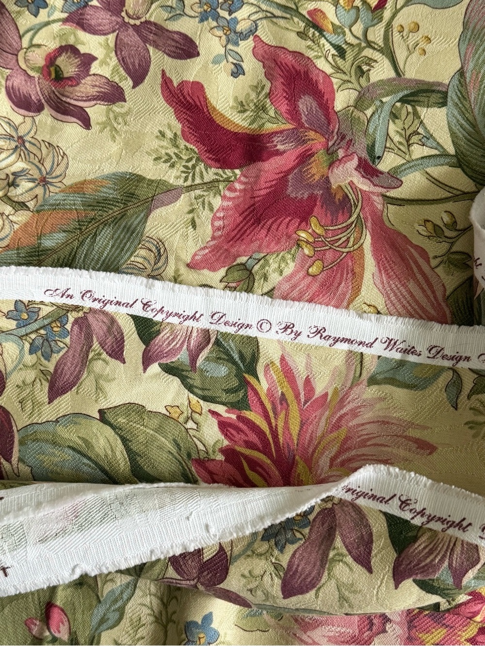 Raymond Waites Mill Creek Emmanuelle floral upholstery fabric 6 yds - Picture 7 of 10